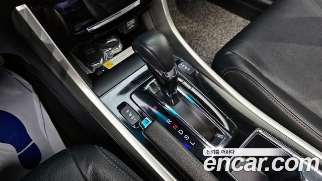 Honda Accord 2017 thumb 10