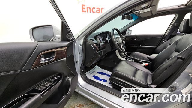 Honda Accord 2017 thumb 11