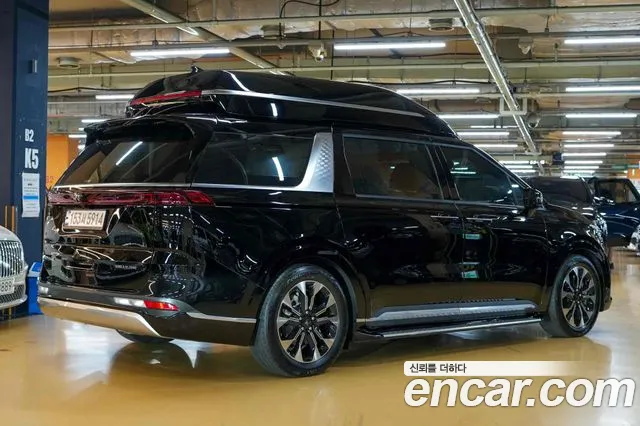 Kia Carnival 2021 thumb 3