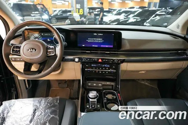 Kia Carnival 2021 thumb 6