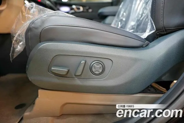 Kia Carnival 2021 thumb 9