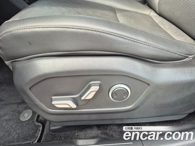 Hyundai Santa Fe 2023 thumb 11