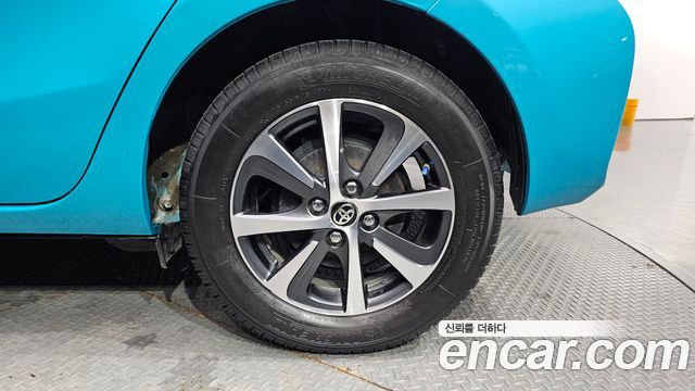 Toyota Prius 2018 thumb 6