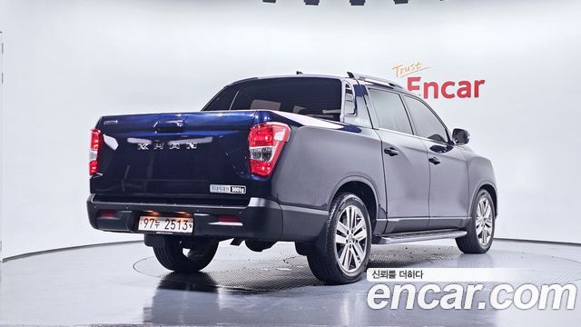 SsangYong Rexton 2019 thumb 3