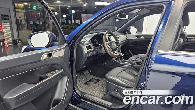 SsangYong Rexton 2019 thumb 11