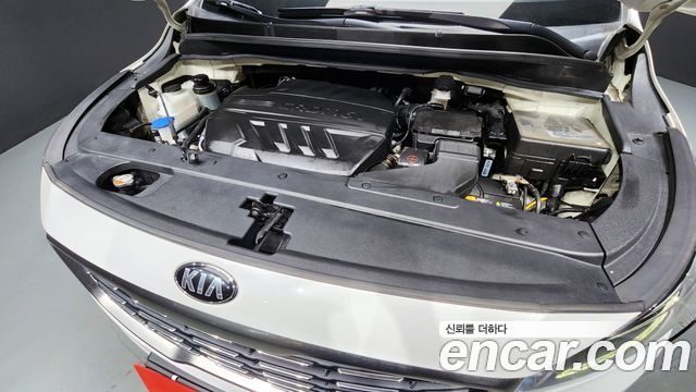 Kia Carnival 2019 thumb 6