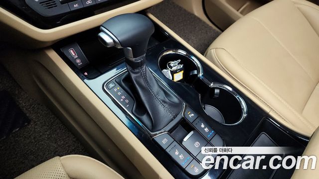 Kia Carnival 2020 thumb 10