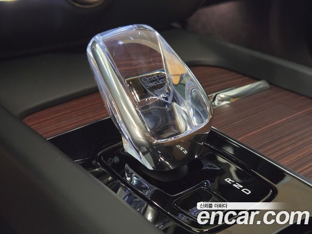 Volvo V60 2025 thumb 10