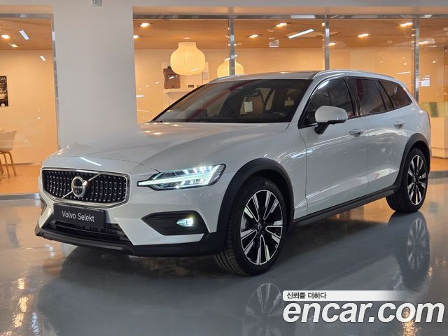 Volvo V60 2025 thumb 12