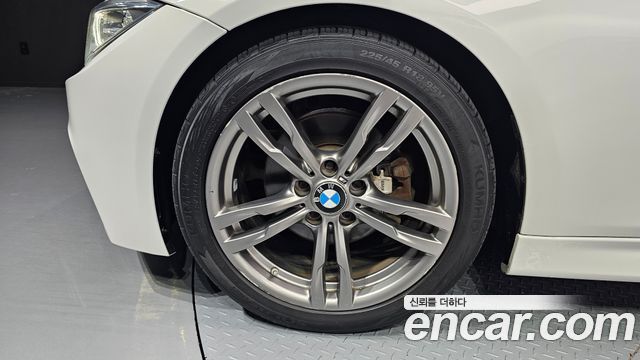 BMW 3 серии 2015 thumb 6