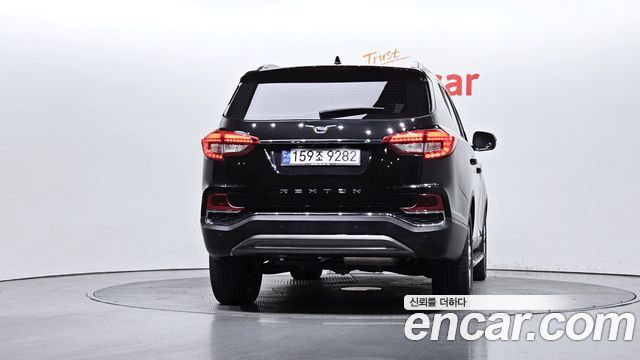 SsangYong Rexton 2020 thumb 5