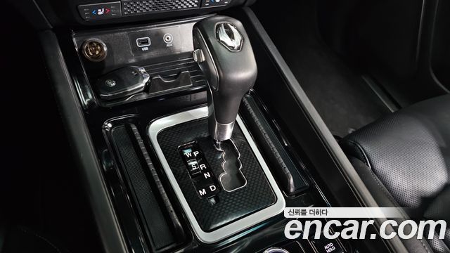 SsangYong Rexton 2020 thumb 10