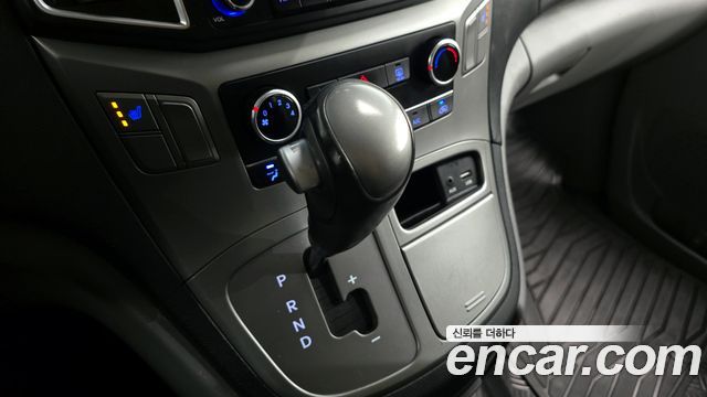 Hyundai Starex 2019 thumb 9