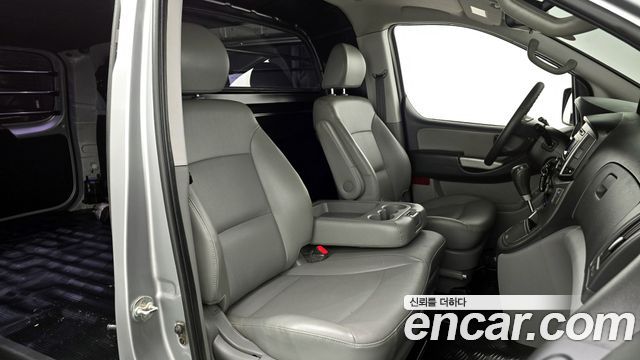 Hyundai Starex 2019 thumb 10