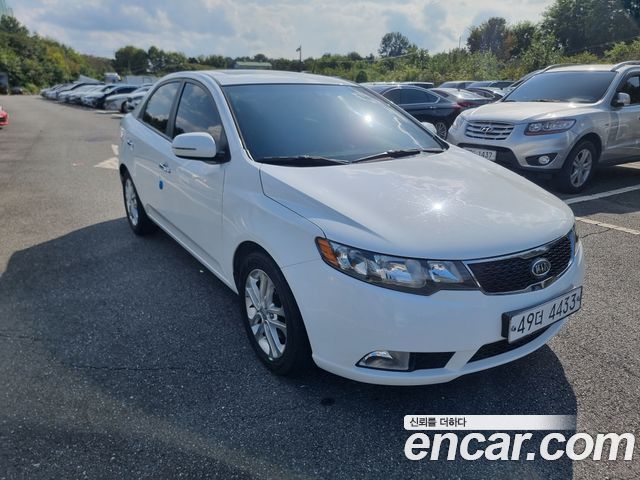Kia Carens 2011 thumb 6