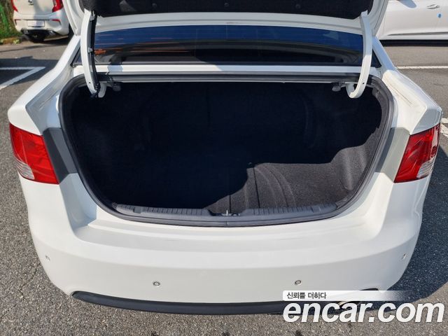 Kia Carens 2011 thumb 9