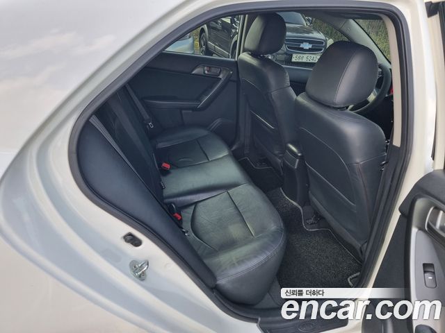 Kia Carens 2011 thumb 11