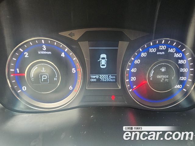 Hyundai i40 2014 thumb 10