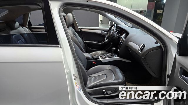 Audi A4 2015 thumb 11