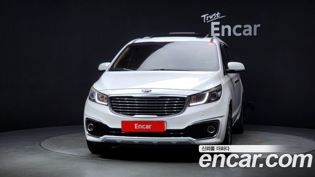 Kia Carnival 2015 thumb 4