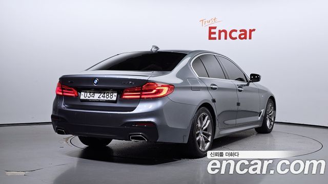 BMW 5 серии 2017 thumb 3