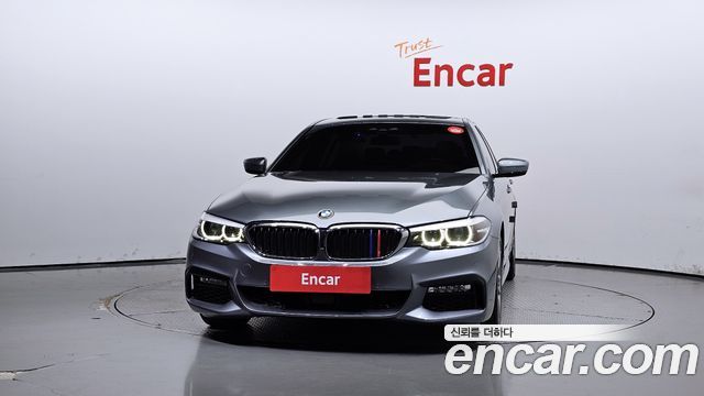 BMW 5 серии 2017 thumb 4