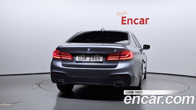 BMW 5 серии 2017 thumb 5