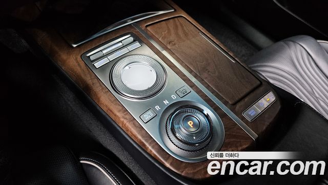 Genesis G80 2020 thumb 10