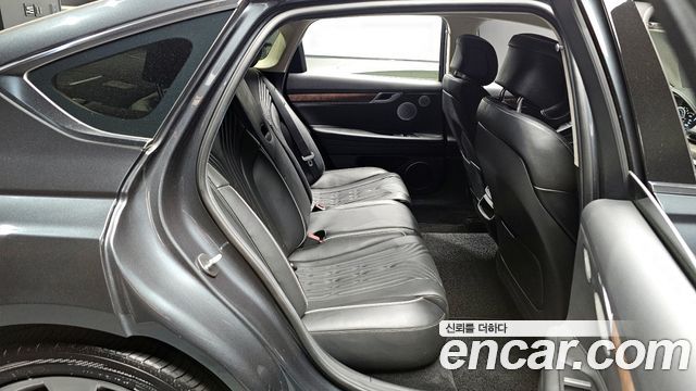 Genesis G80 2020 thumb 12
