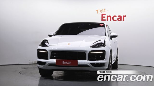 Porsche Cayenne 2021 thumb 4