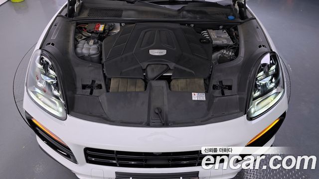 Porsche Cayenne 2021 thumb 7
