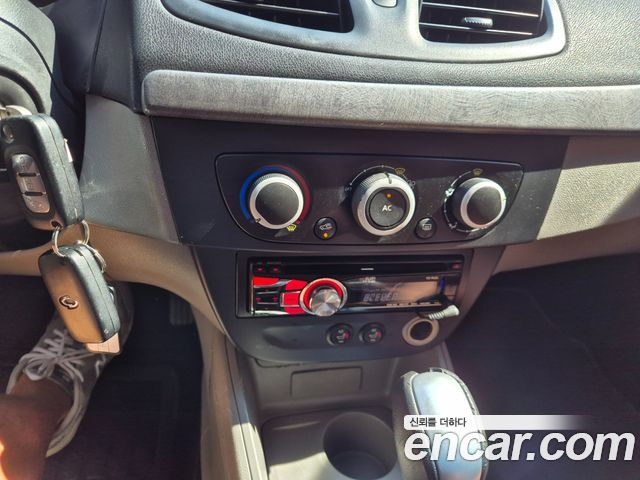 Renault Korea SM3 2011 thumb 9