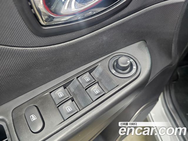 Renault Korea QM3 2015 thumb 9