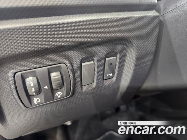 Renault Korea QM3 2015 thumb 10