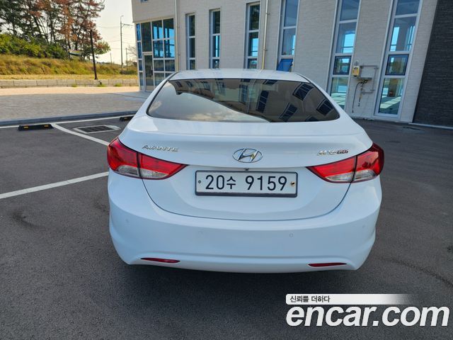 Hyundai Avante 2011 thumb 6
