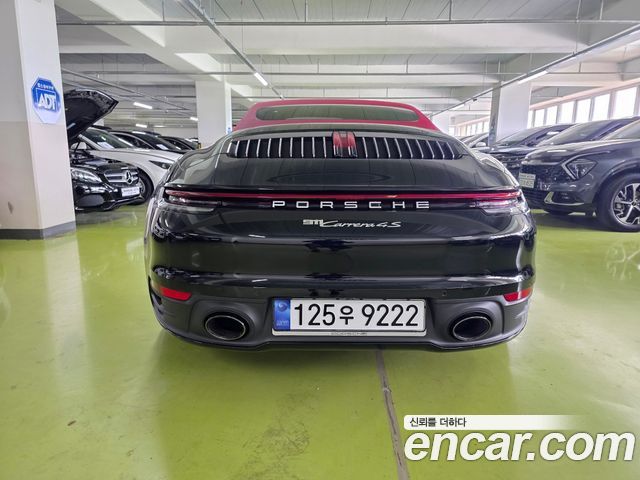 Porsche 911 2020 thumb 7