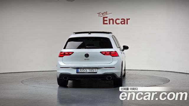 Volkswagen Golf 2023 thumb 5