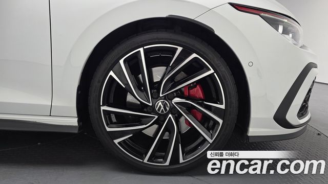Volkswagen Golf 2023 thumb 6