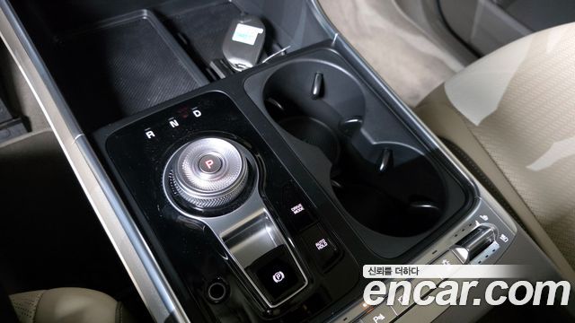 Kia Carnival 2024 thumb 9