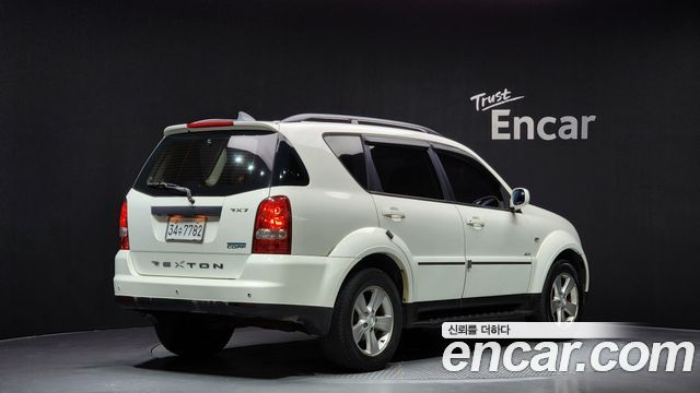 SsangYong Rexton 2008 thumb 3