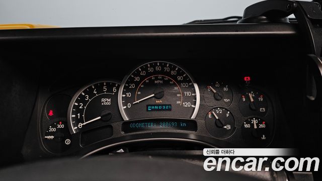 Hummer H2 2003 thumb 9