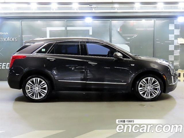 Cadillac XT5 2016 thumb 4