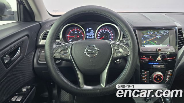 SsangYong Tivoli 2018 thumb 11