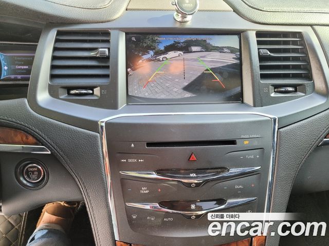 Lincoln MKS 2012 thumb 9