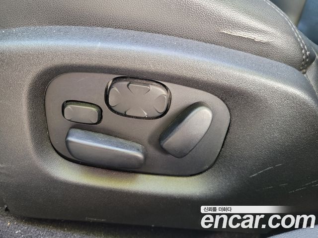 Lincoln MKS 2012 thumb 11