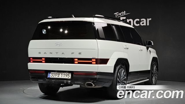 Hyundai Santa Fe 2024 thumb 3