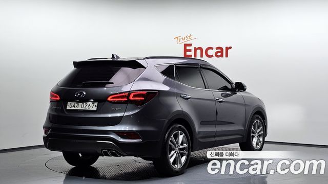 Hyundai Santa Fe 2016 thumb 3