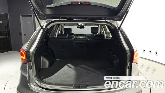 Hyundai Santa Fe 2016 thumb 12