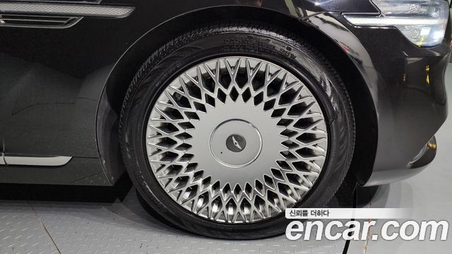 Genesis G90 2019 thumb 6