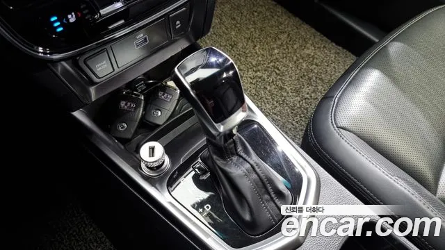 SsangYong Tivoli 2019 thumb 10